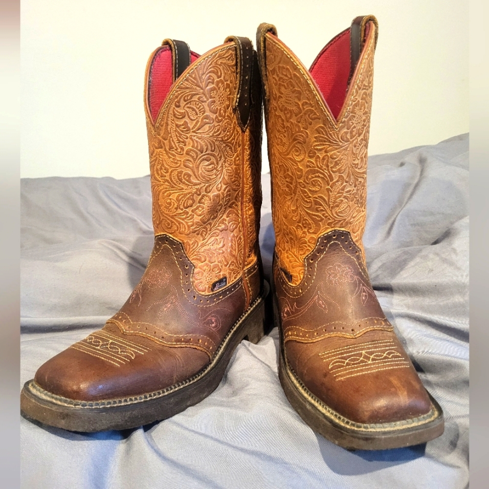 JUSTIN boots Womens leather in 2 tone brown size 9 1/2